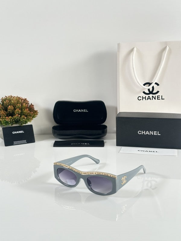 Women's Square Sunglasses – Grey