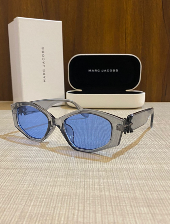 Sporty Wrap Sunglasses – Grey & Blue