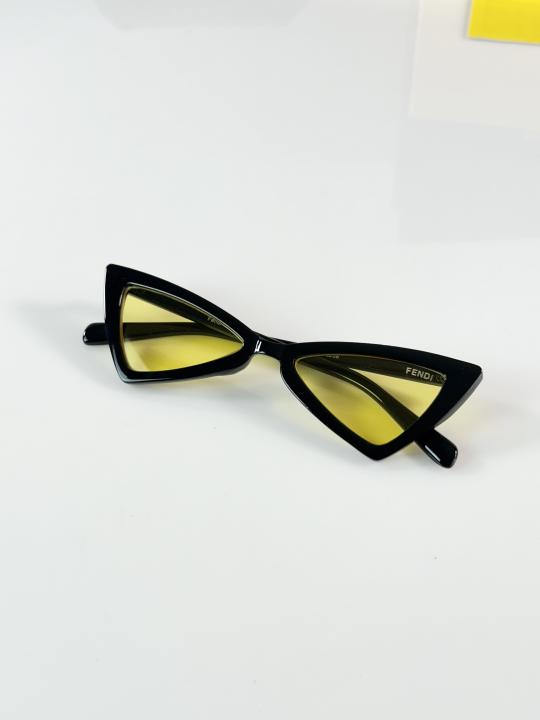 Women's Round Sunglasses – Black & Yellow
