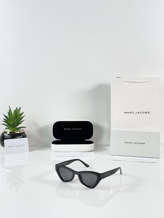 Women's Oversized Sunglasses – Black