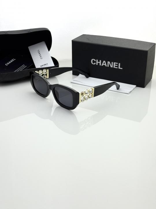 Cat-Eye Sunglasses – Golden Black