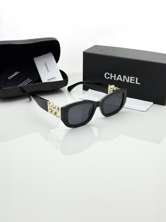 Cat-Eye Sunglasses – Golden Black