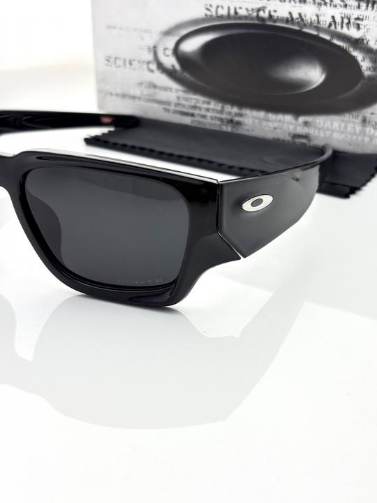 Oakle 9514 black black