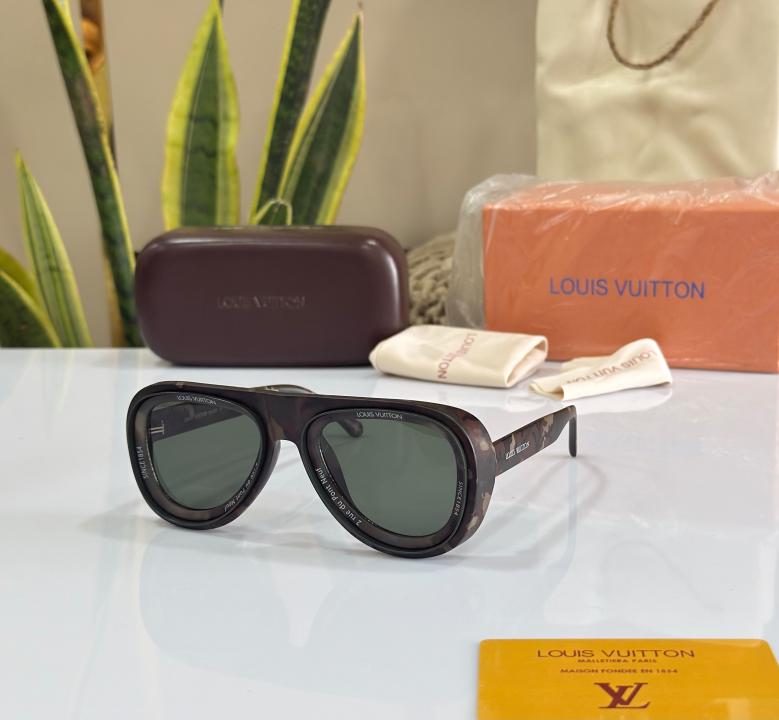 LOUI VINTTON MILITARY OFFICIAL STORE TOP SELLING MODEL